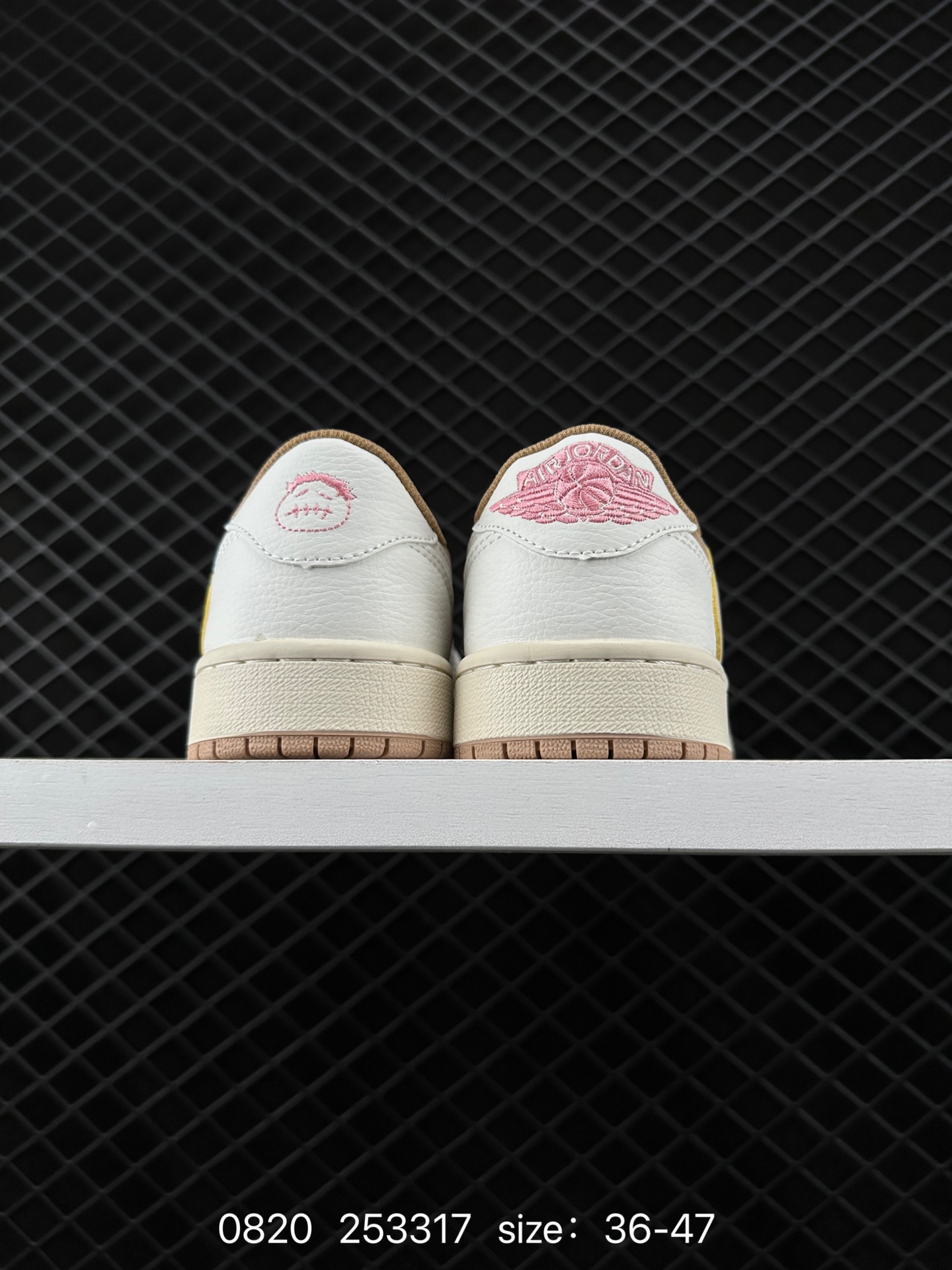 Travis Scott x Air Jordan 1 ” Reverse Mocha “